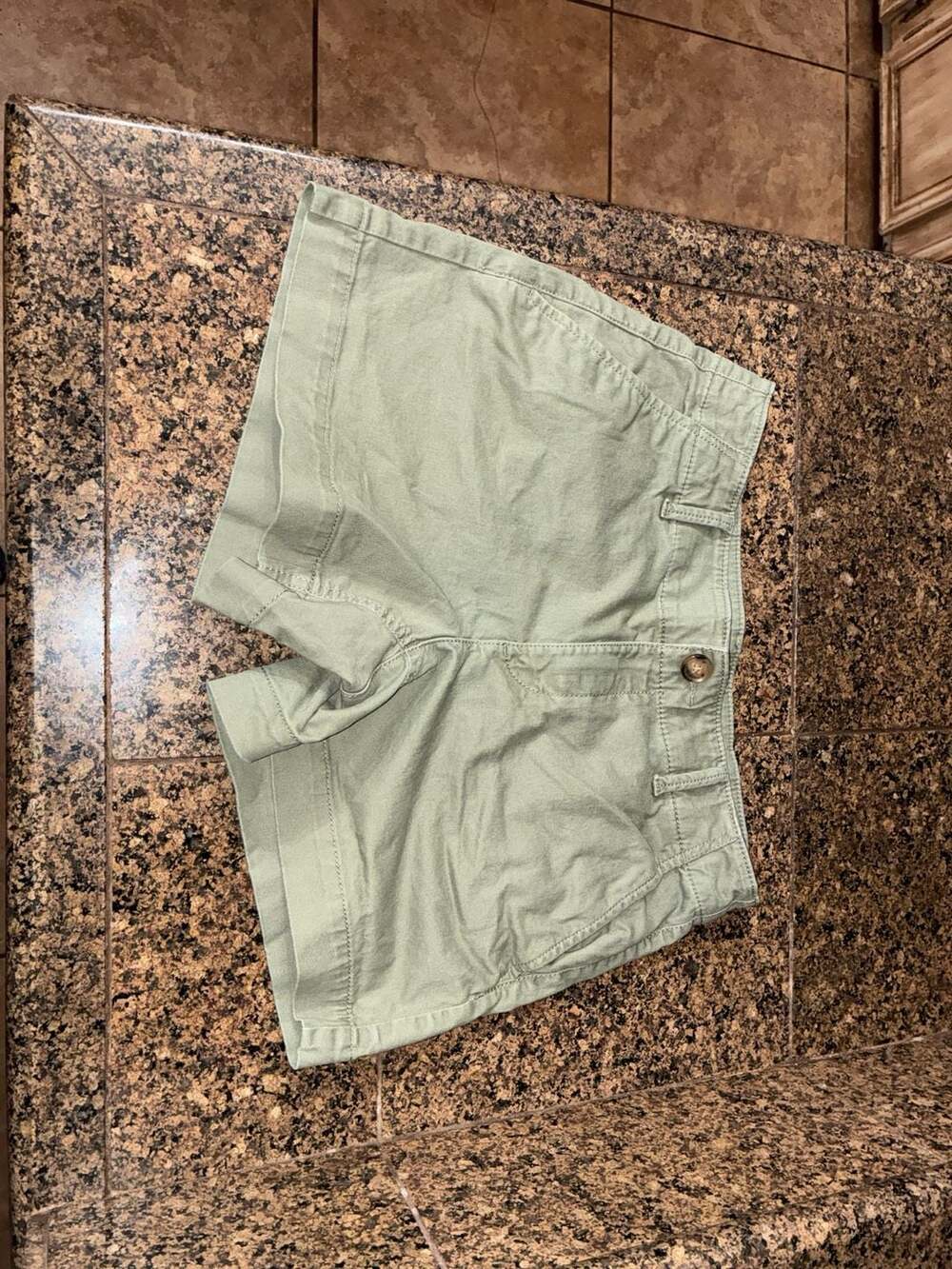 LOFT The Washed Twill Short 4 Inch Inseam Green Chino Shorts Size 2